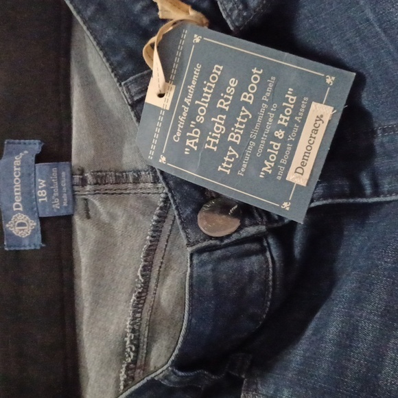 Democracy WKE2290Y6 Itty Bitty Boot Jean Blua Denim Size 18W High Rise Ab Soluti - Picture 9 of 9